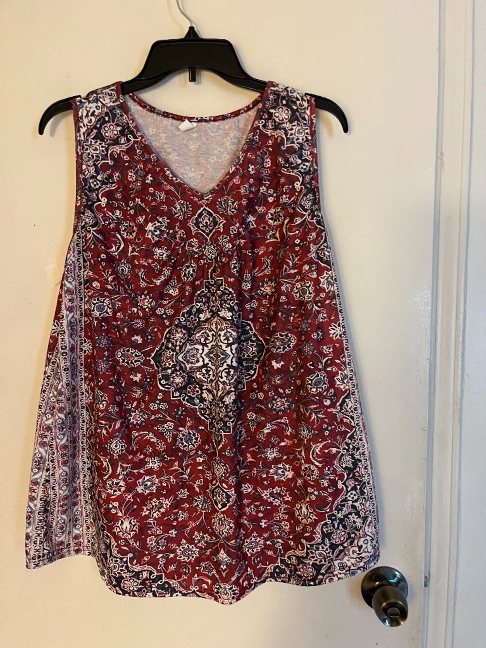 Amazon Sleeveless Top Size XL